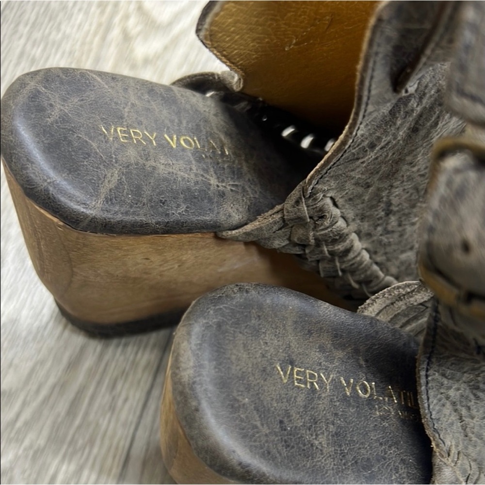 Very Volatile Dark Gray and Brown Wedge Sandals - Picture 10 of 11